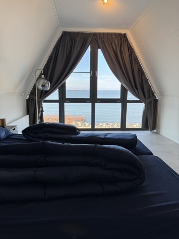 und dem oberen Schlafzimmer