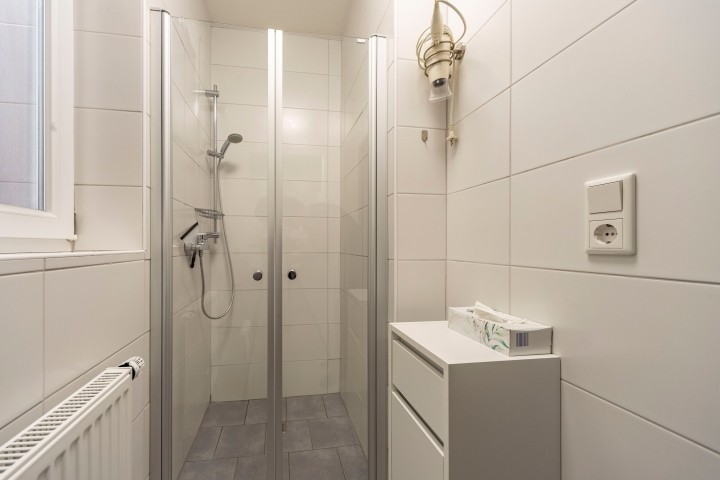 Dusche im Erdgeschoss