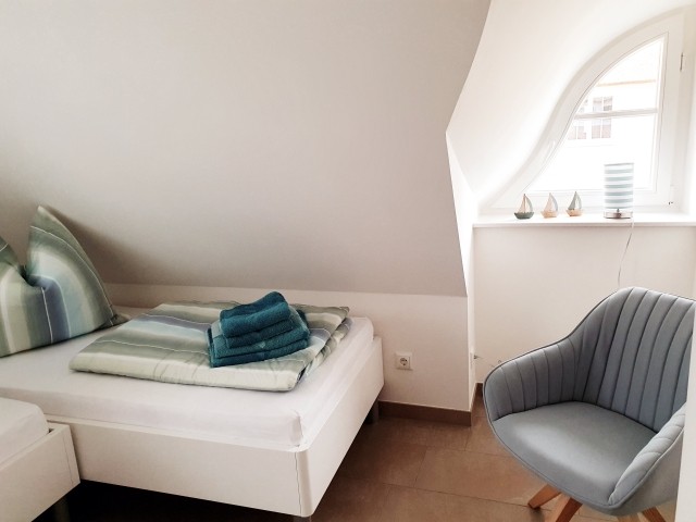 Schlafzimmer 4
