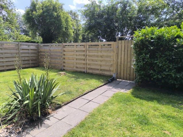 Garten komplett umzäunt 