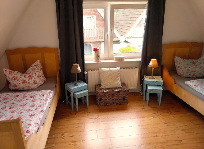 Schlafzimmer 2 OG