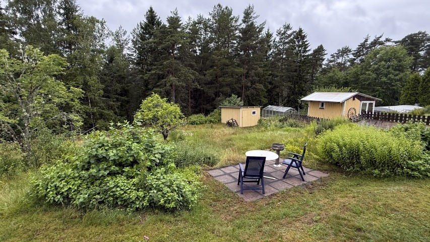 Grillecke mit Waldblick