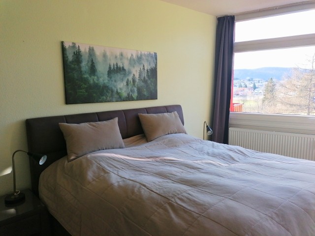 Erstes Schlafzimmer (ein Doppelbett   ein Einzelbett)