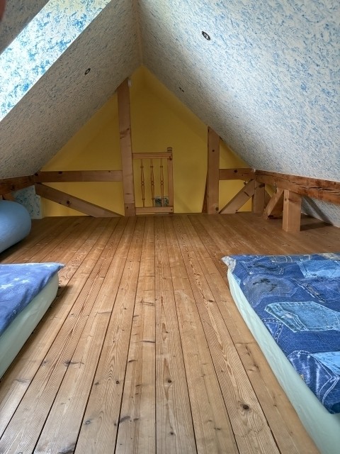 Schlafboden (bis maximal 3 Matratzen möglich)