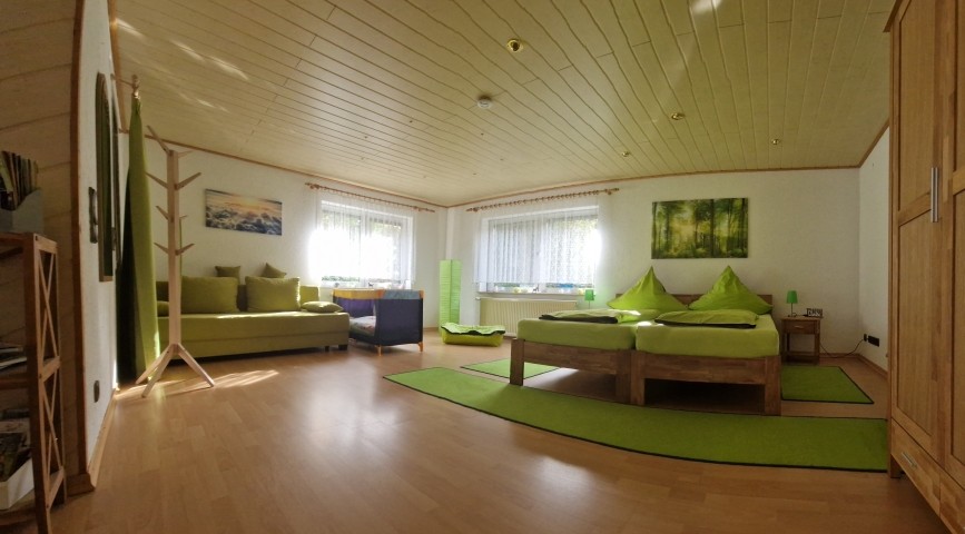 Schlaf- Wohnraum 1