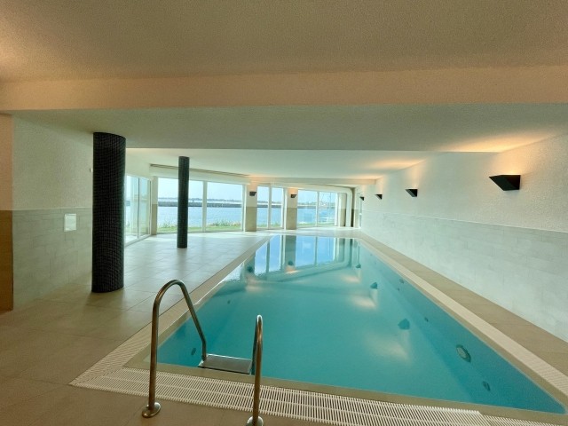 Schwimmbad mit Ausblick 
