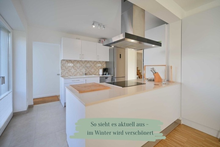 geräumige Küche
