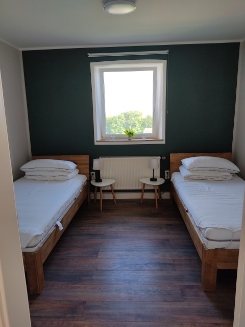 Schlafzimmer 2 