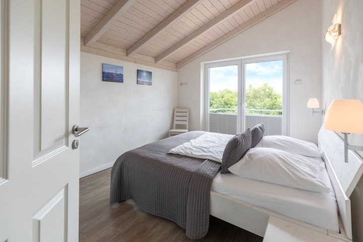 Schlafzimmer mit Doppelbett -1 Schlafzimmer mit Doppelbett -1