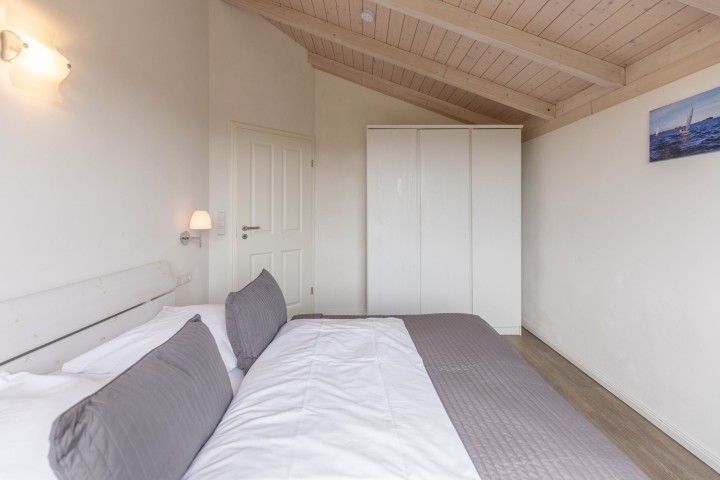 Schlafzimmer mit Doppelbett- 2 Schlafzimmer mit Doppelbett- 2
