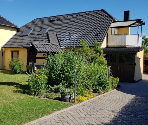 Fewo im OG mit großem  überdachten Balkon