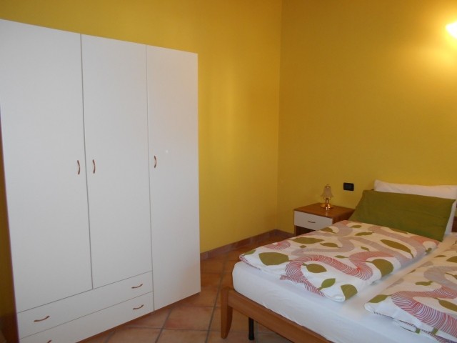 Schlafzimmer 1