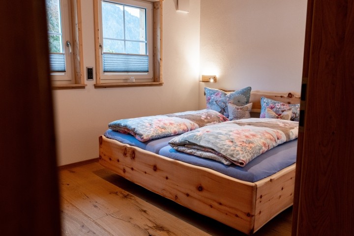 Schlafzimmer 1