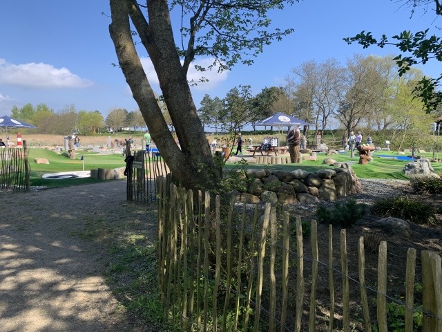 Minigolf am Strand Holnis
