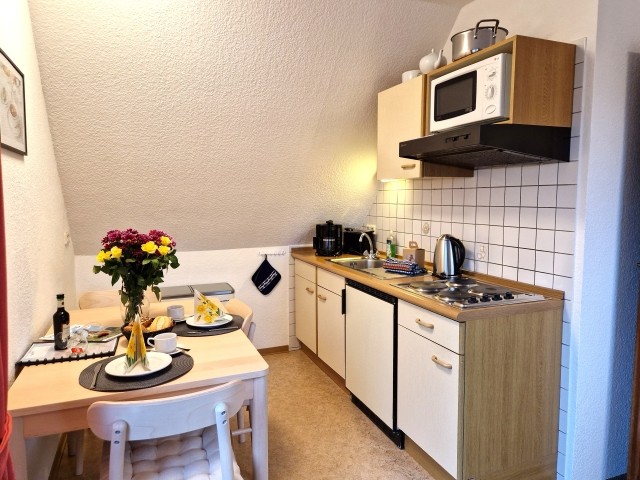 Küche mit Essbereich