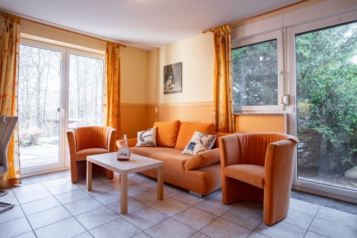 Sofa mit Sessel