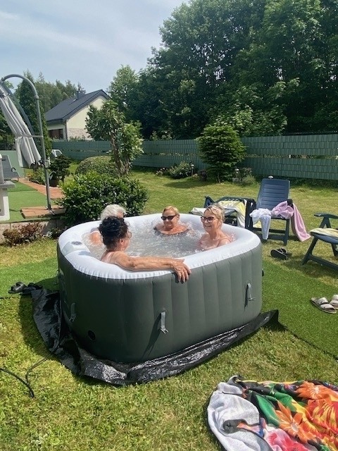 Im Jacuzzi ist der Spaß garantiert