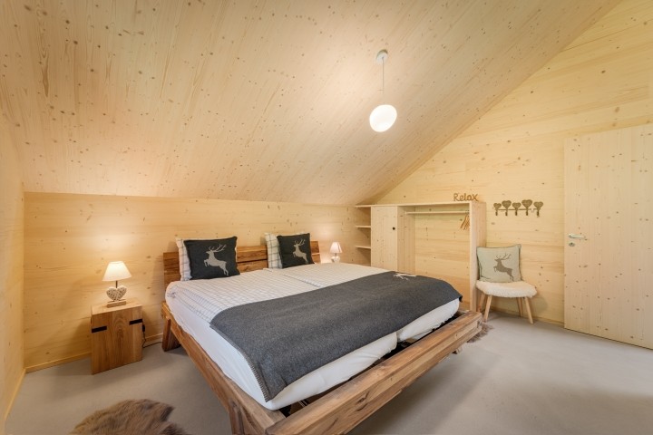 Schlafzimmer mit Doppelbetten 180x200