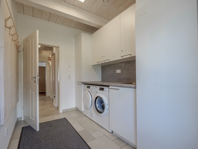 Nebeneingang HausWirtschaft Nebeneingang HausWirtschaft