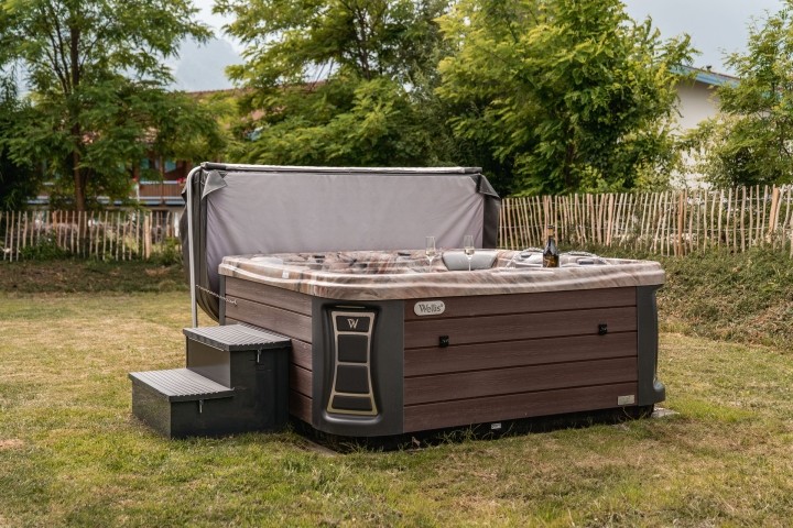 Whirlpool - ganzjährig nutzbar (beheizt) 