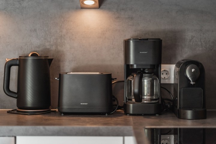 Voll ausgestattete Küche