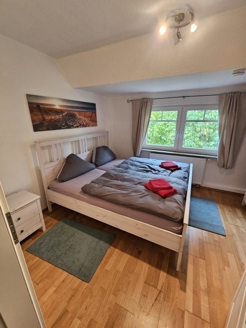 Schlafzimmer 2 OG Schlafzimmer 2 OG