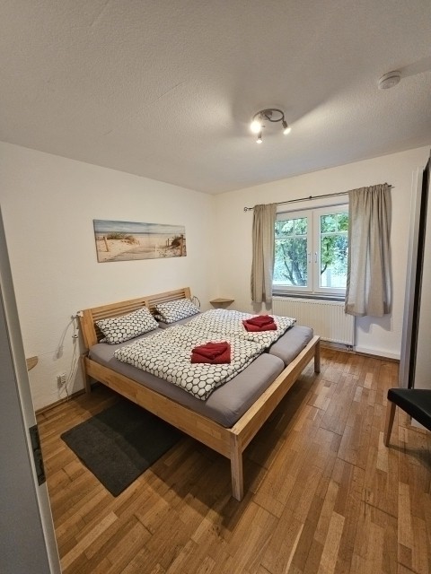 Schlafzimmer 1 EG Schlafzimmer 1 EG