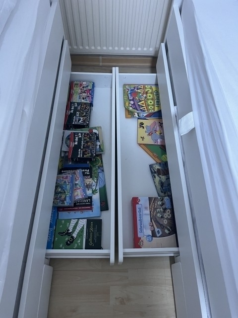 Kinderzimmer Bücher und Co