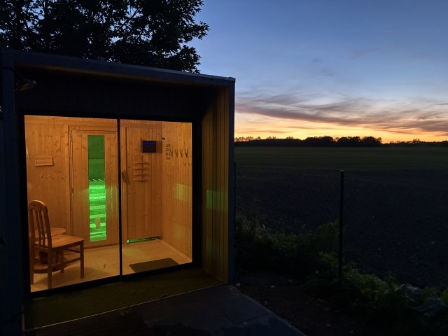 Saunahaus, optional mit Farbwechsler Saunahaus, optional mit Farbwechsler