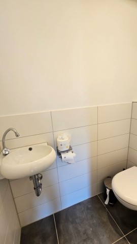 WC WC