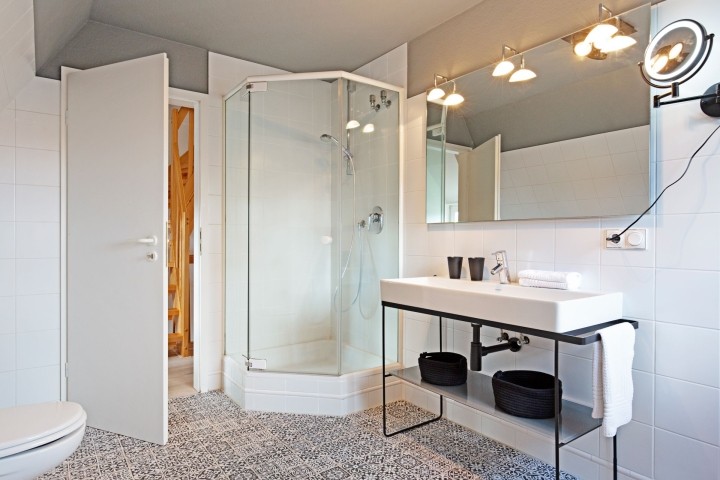 Badezimmer eins