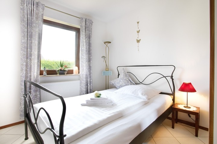 Schlafzimmer im EG Schlafzimmer im EG