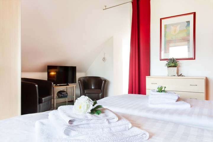 1. Schlafzimmer im OG 1. Schlafzimmer im OG