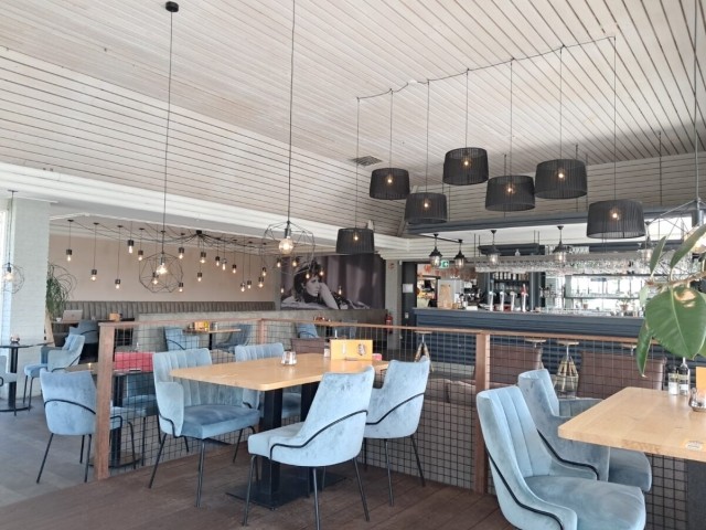 Im parkeigenen Restaurant kann nach Herzenslust geschlemmt werden.