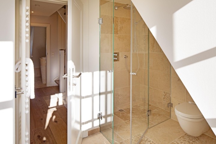 Badezimmer eins im OG Badezimmer eins im OG