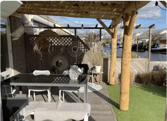 10 Meter Bootssteg am Haus