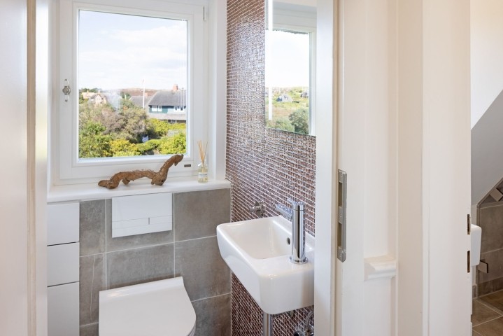 Badezimmer mit separaten WC Badezimmer mit separaten WC