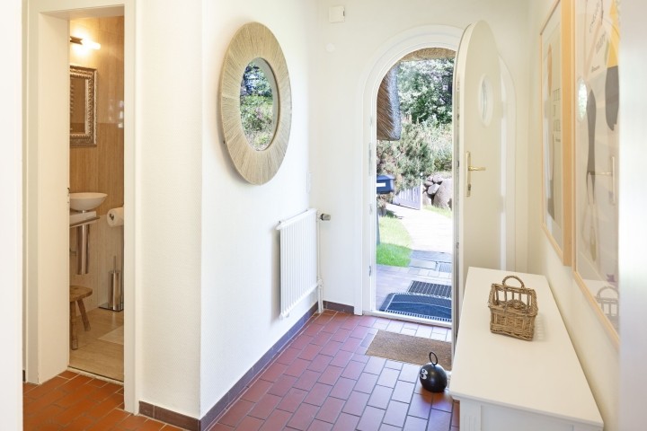 Eingangsbereich und Flur Eingangsbereich und Flur