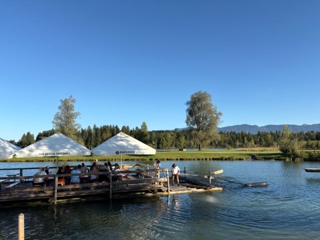 Cafe / Speisen am Lechsee (ca. 1 km) Cafe / Speisen am Lechsee (ca. 1 km)