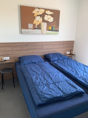 Schlafzimmer 1 mit Boxspringbett