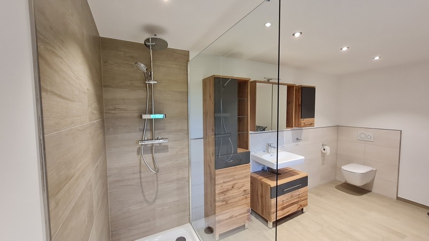 Badezimmer EG Badezimmer EG