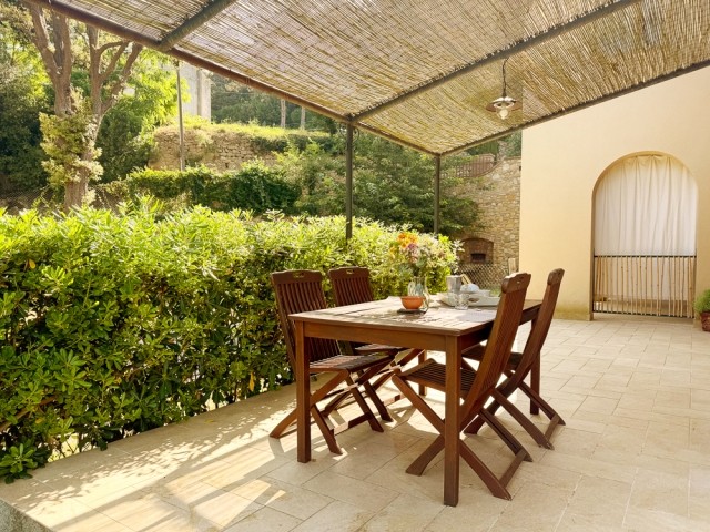 Neu überdachte Terrasse