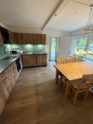 Küche mit Essbereich