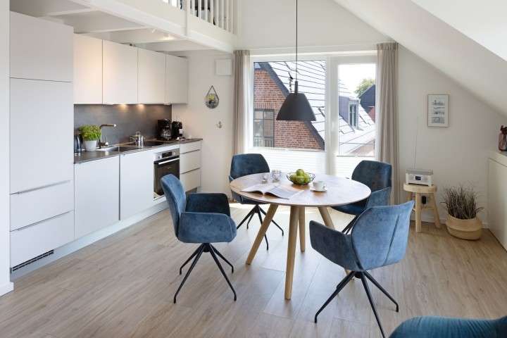 Küche und Essbereich