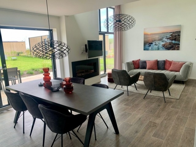 Ess-, und Wohnzimmer