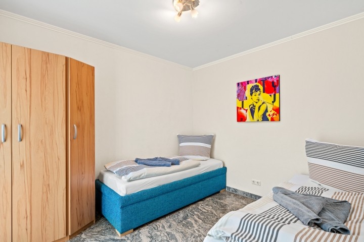 Schlafzimmer mit 2 Einzelbetten