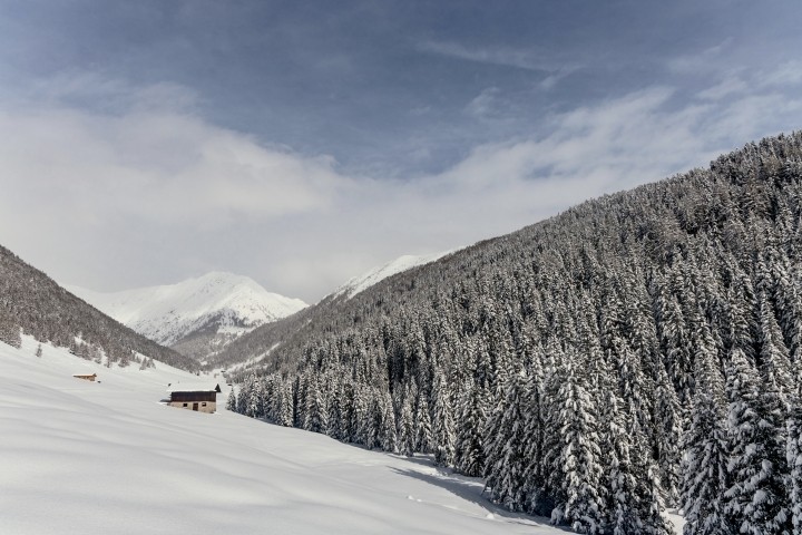 Blick in das verschneite Altfasstal