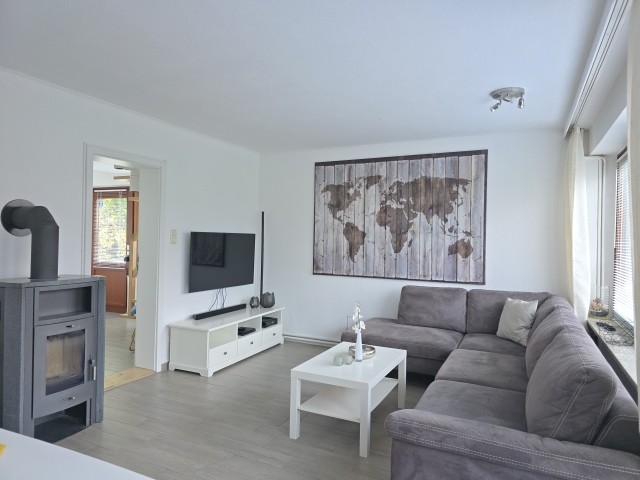 Wohnbereich mit Kamin