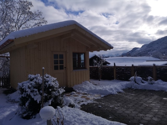 Das neue Gartenhäuschen mit finnischer Klafs Sauna und Physiotherm Infrarotkabine