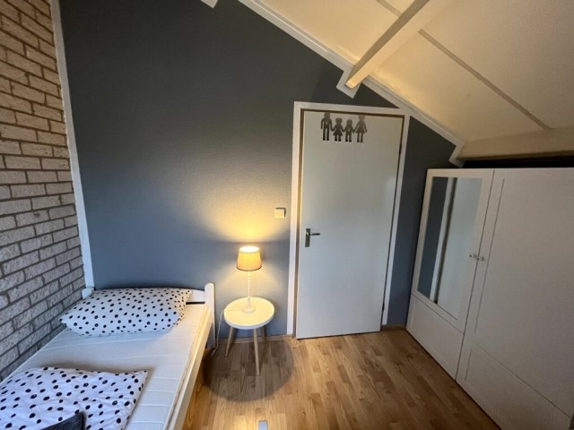 Schlafen 3 mit 2 Einzelbetten im Obergeschoss 